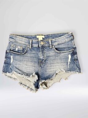 Women”s H&M Distressed Denim Cutoff Shorts Size 6 | Frayed Hem